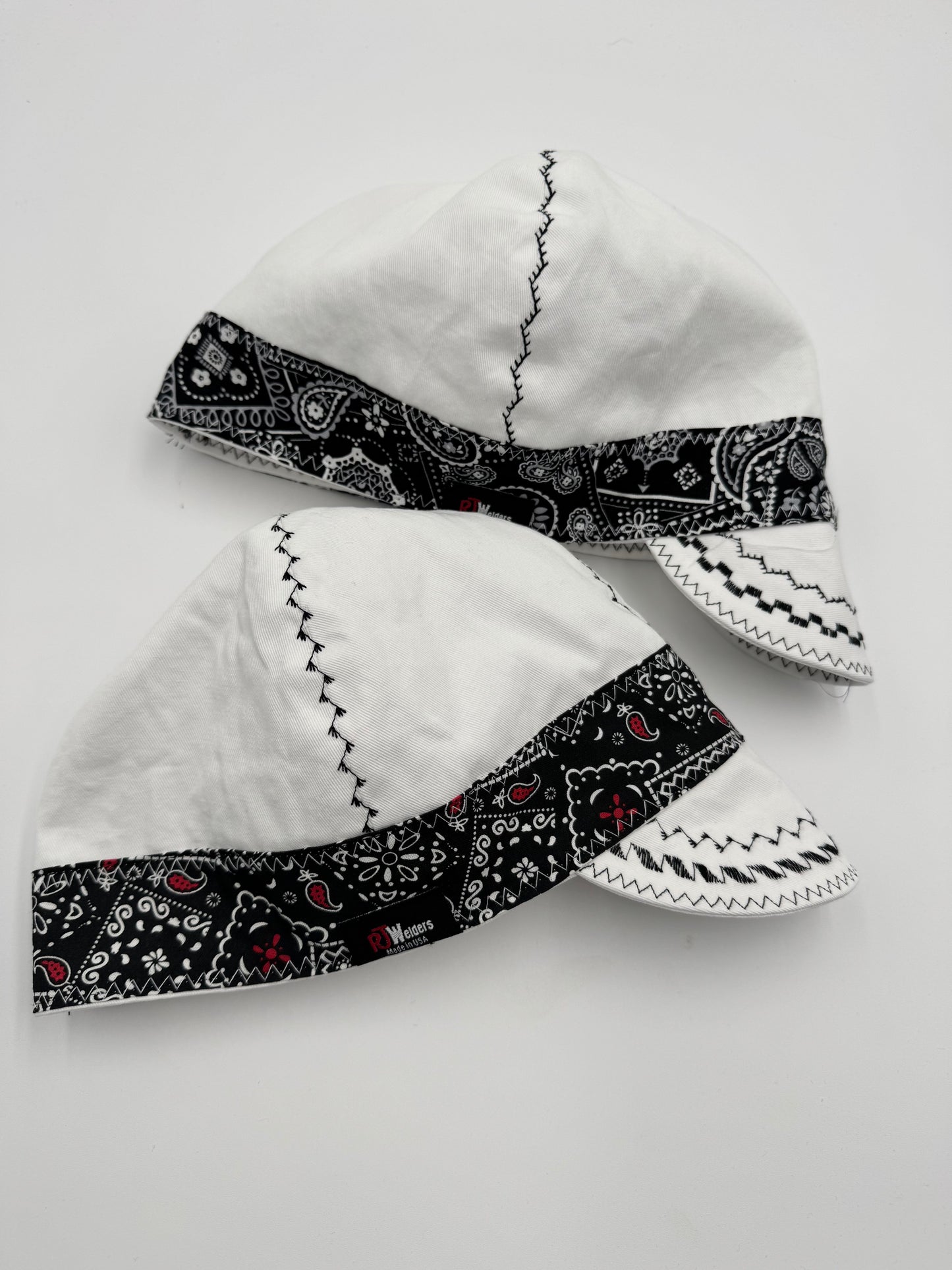 White Cap w/ Black/White Bandana Bands