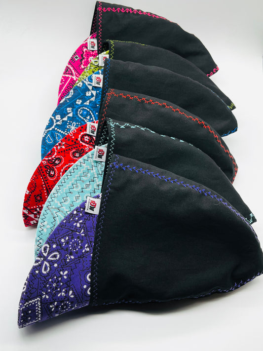 Paquete Negro de 6 - Visera de Paño multicolor